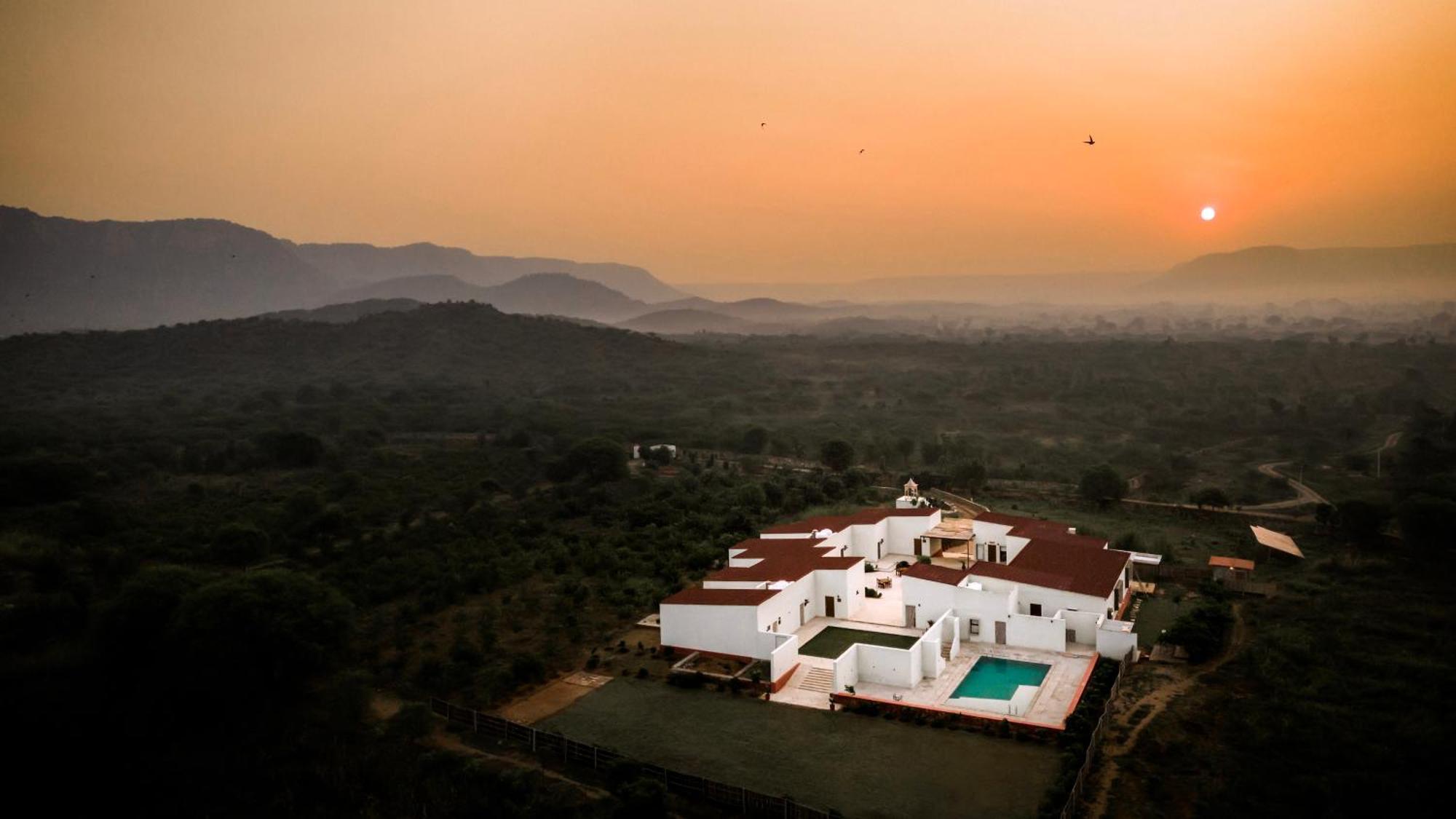 Guldaar Sariska - A Luxury Forest Resort Tehla Exterior photo